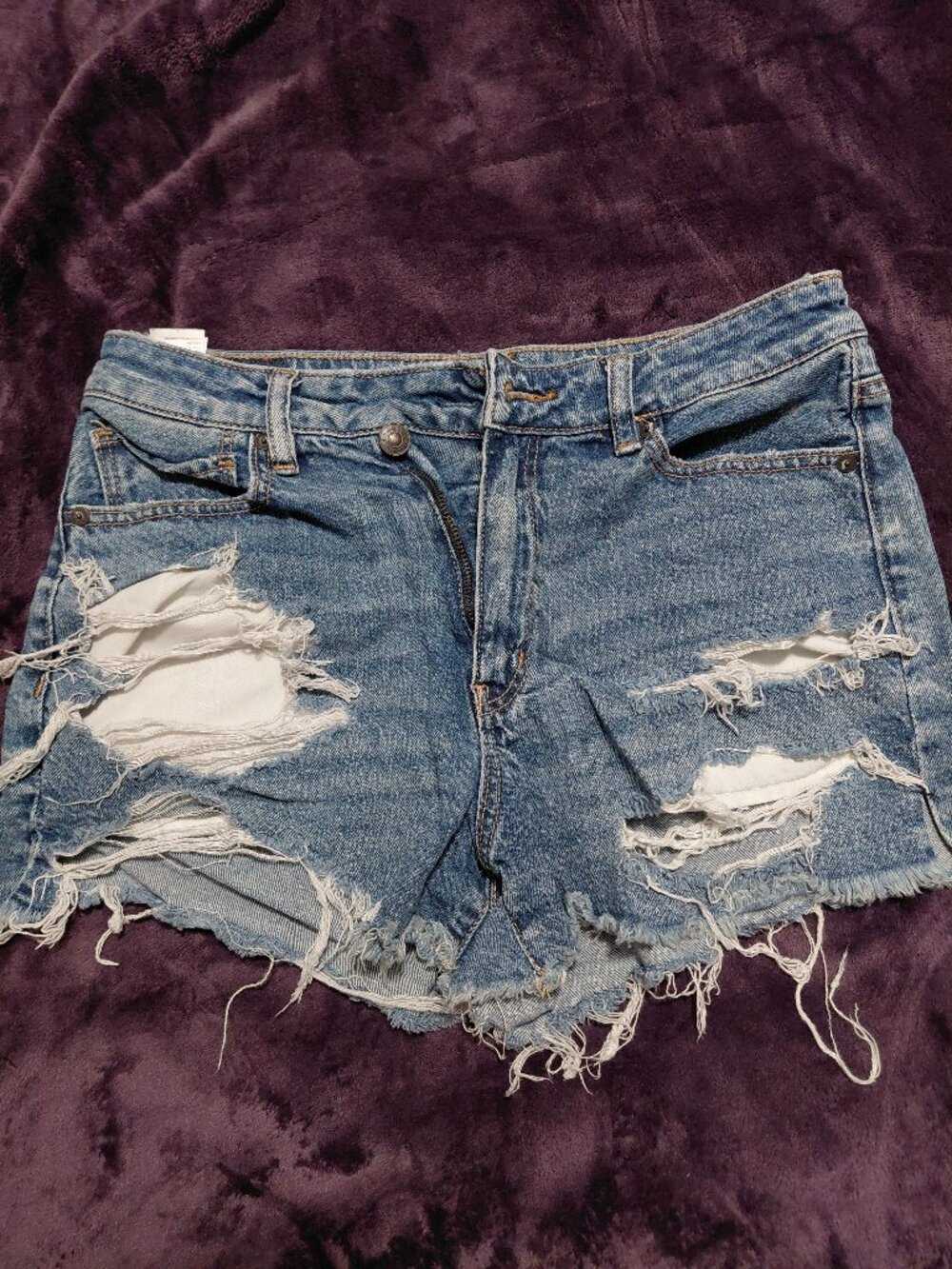 American Eagle Strigid Mom Shorts Size 8 Distressed Ripped Denim